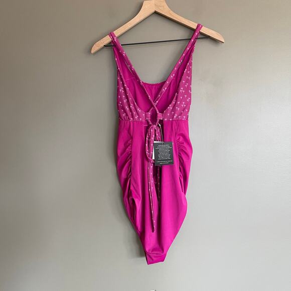 NWT SENITA Maternity One Piece Swimsuit Magenta Medium Pink Comfortable Cute - Picture 7 of 12